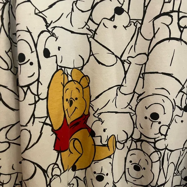 Disney Winnie the Pooh Women's Cream‎ Sweatshirt Size S - Image 4