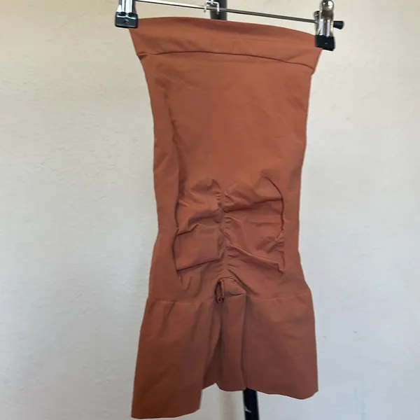 NWOT Skims Everyday Sculpt Mid Thigh Short‎ - Bronze Size S - Image 4