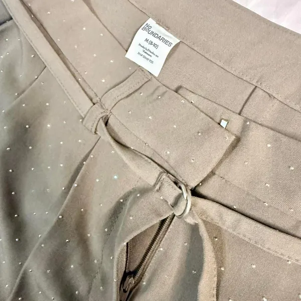 No-boundaries Women's Grey and Brown Shorts - Image 3