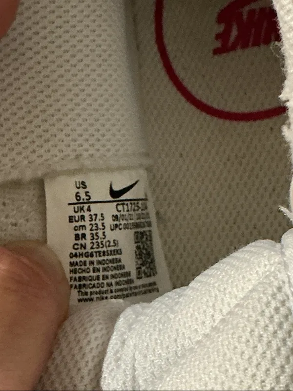 Nike Women's White Sneakers with Pink Swoosh High-Top - Image 6
