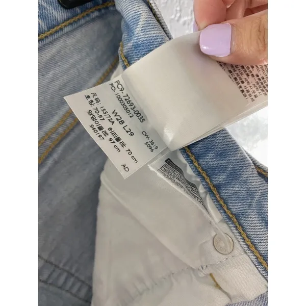 Levi’s Ribcage Straight Light Wash High Waisted Tango Fade Jeans - Image 16