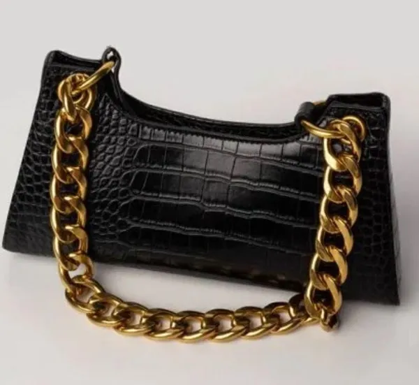 𝅺WOMAN'S Chain Purse Black - Image 3