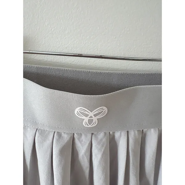 Aritzia TnAction Pleated Tennis Skirt Light Gray Athletic Athleisure‎ Skort M - Image 3