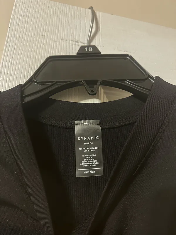 Dynamic Black Cropped Tank - Image 2
