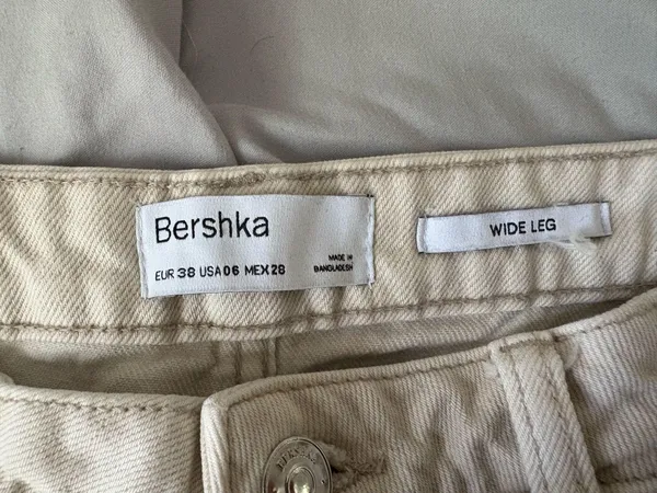 Bershka Jeans - Image 3