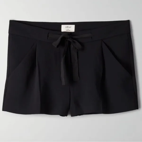 Aritzia Wilfred Exergue Short in Black, size 6 - Image 2
