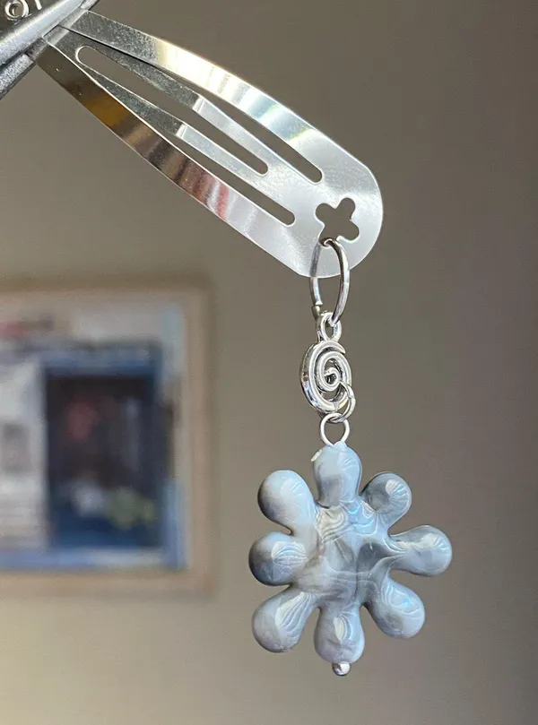 Handmade spiral swirl uzumaki & unique flower spike funky boho y2k hair clip🌀 - Image 4