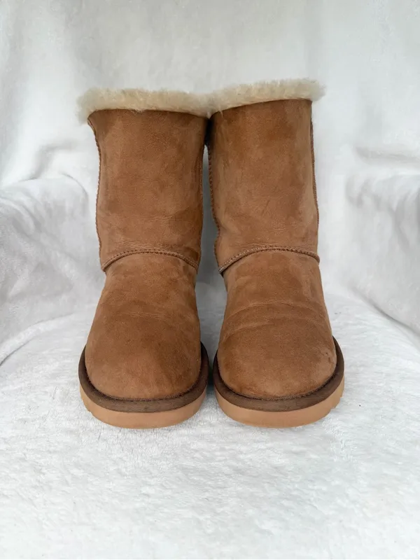 UGG CHESTNUT TAN SUEDE LEATHER & SHEEPSKIN S/N 1010258 Klea Mid-calf BOOTS Sz 9 - Image 3
