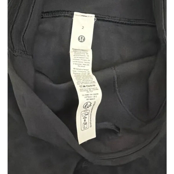 Lululemon 3D Jacquard Black Diamond Train High-Rise Short 6" Gym Biker Size 2 - Image 5
