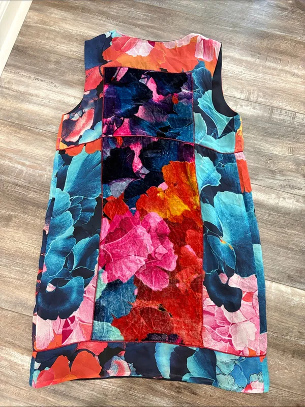 ANTHROPOLOGIE Leifsdottir Night Peony Silk Velvet V Neck Sleeveless Dress 14 - Image 6