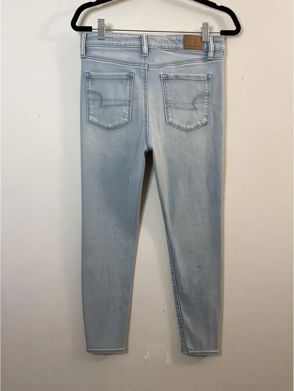 American Eagle Next Level Stretch Hi-Rise Jegging Jeans Women’s Light Wash - Image 2