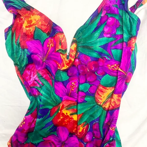 Kathy Ireland Vintage bathing suit - Image 2