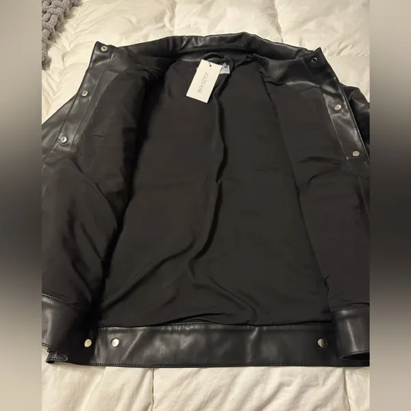 Jules Kae Audriana Faux Leather Trucker Jacket - NWT - Size L - Image 8