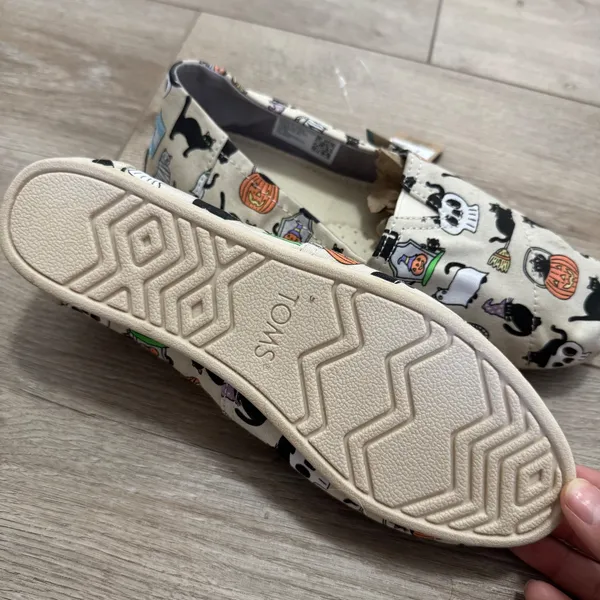 TOMS Belmont Women's 6.5 Halloween Cats Shoes Slip On Pumpkin Black Cat NWT - Image 5
