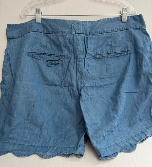 Crown& ivy Blue Linen-Blend Scalloped Hem Shorts - Image 4