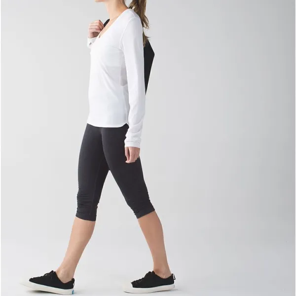Lululemon In The Flow Crop II in Heathered Deep Coal - Image 3