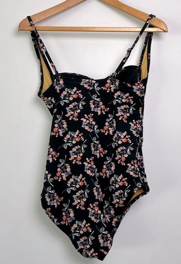 Moontide |Floral One Piece Ruched Twist Front sz 10 - Image 4