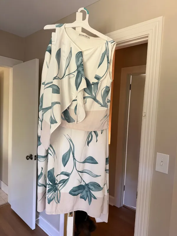 Abercrombie Two-Piece Set - Image 2