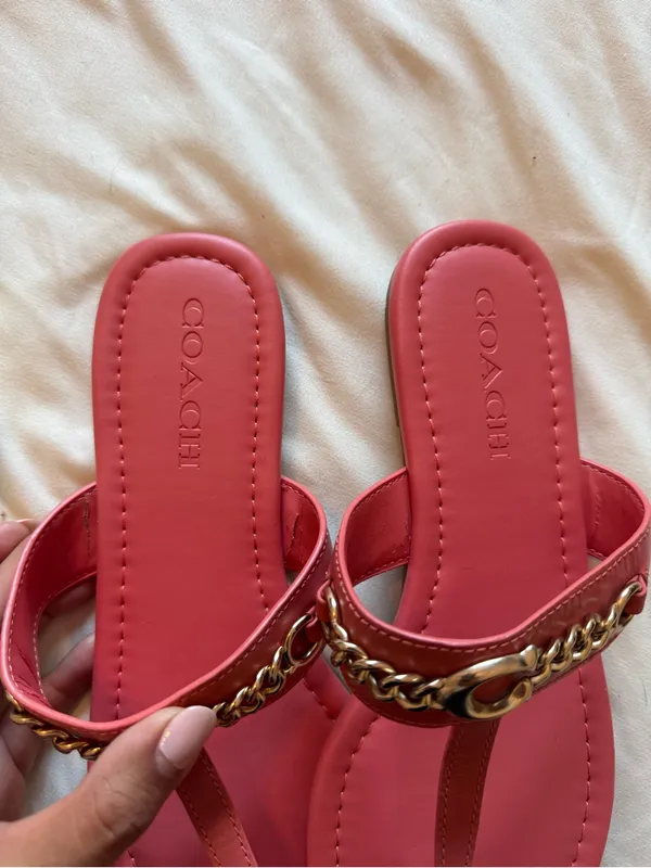 COACH | Jacklyn Coral Pink Leather Chain-Trim Thong Sandals | US 9.5B - Image 6