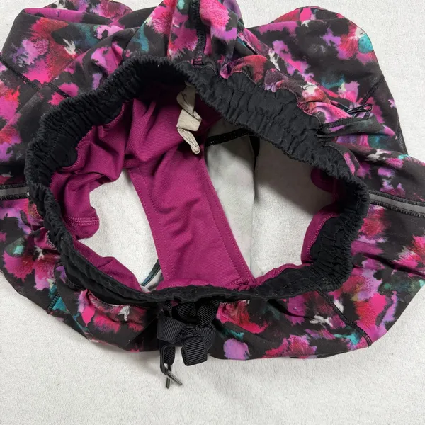 Lululemon Hotty Hot Shorts 2.5” Size 2 Mini Midnight Bloom Floral - Image 6