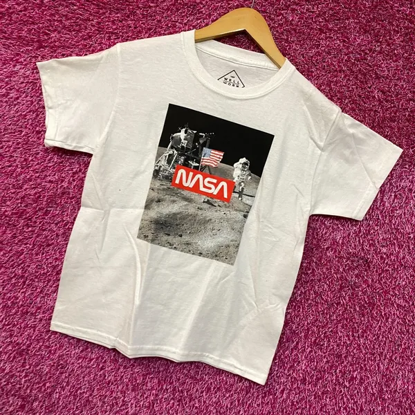 NASA Moon landing Tshirt size medium - Image 3