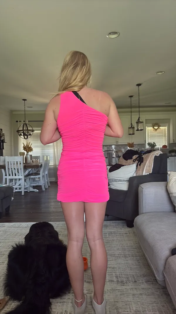 hot pink hoco dress - Image 2