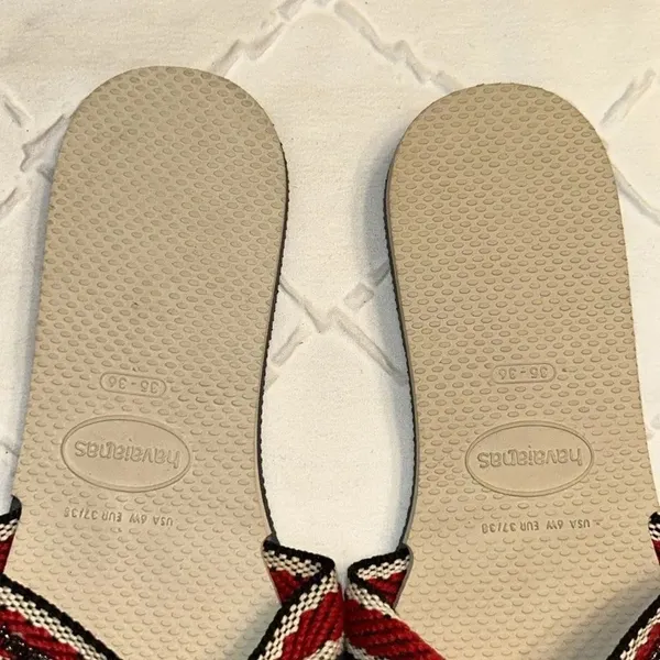 Havaianas Slip on Sandals(Size 6W) - Image 4