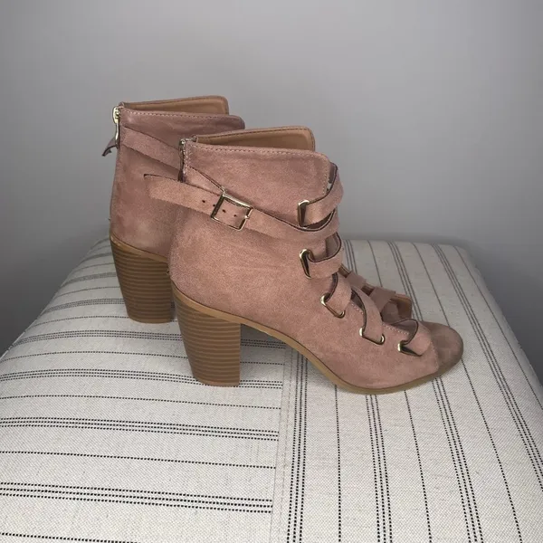 Qupid- Pink Suede Open Toe Heels - Image 5