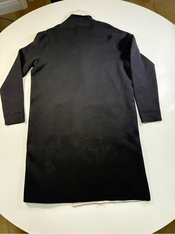 IMAN Cotton Blend Black Cardigan with White Interior - Image 8