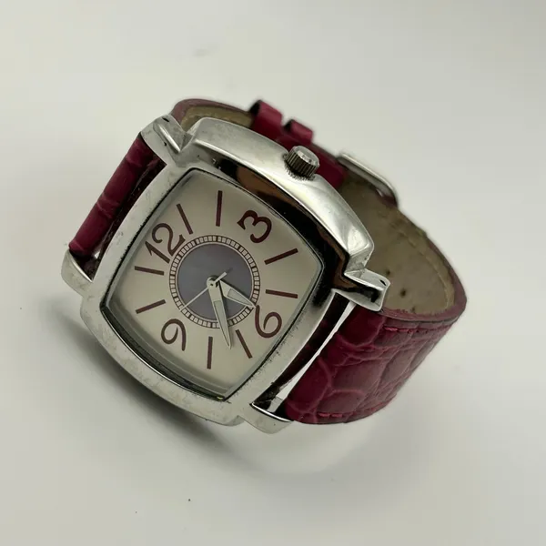 Faded Glory Square Face Dial Silver Tone Pink Band Women’s Watch Working - Image 4
