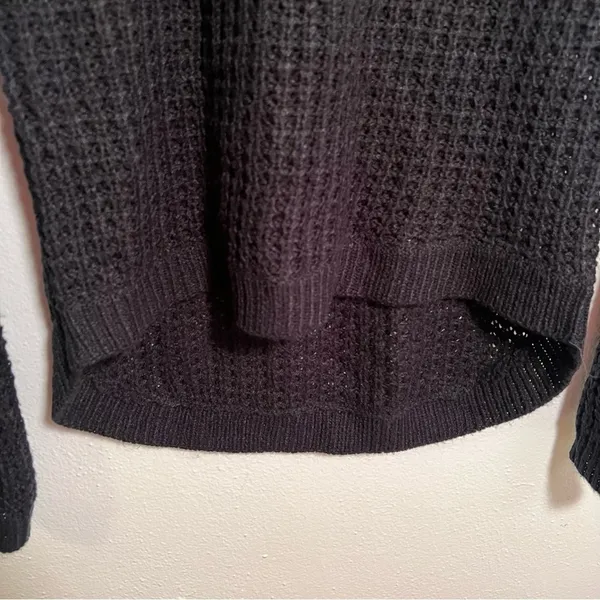 Ambiance Women's Size Medium Crewneck Loose Knit Sweater Black‎ High Low Hem - Image 4
