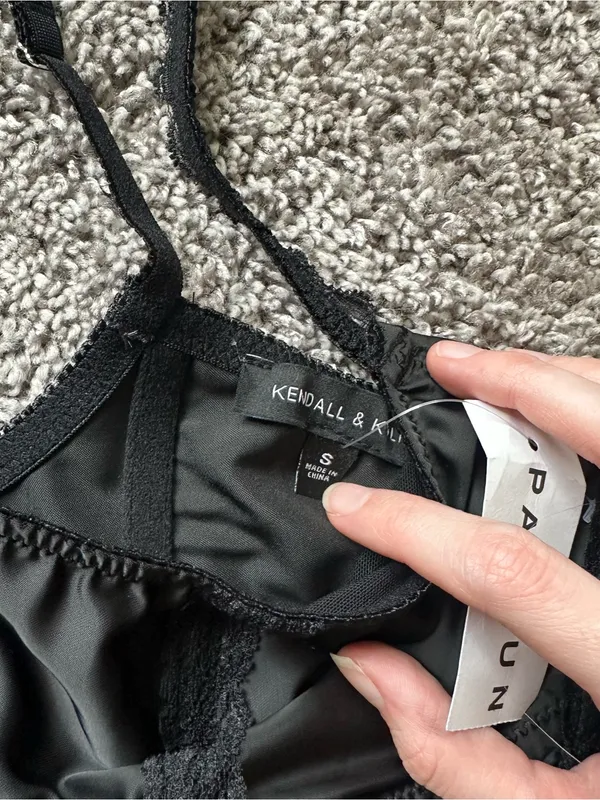Kendall & Kylie Black Lace-Trim Bustier Crop - Image 4
