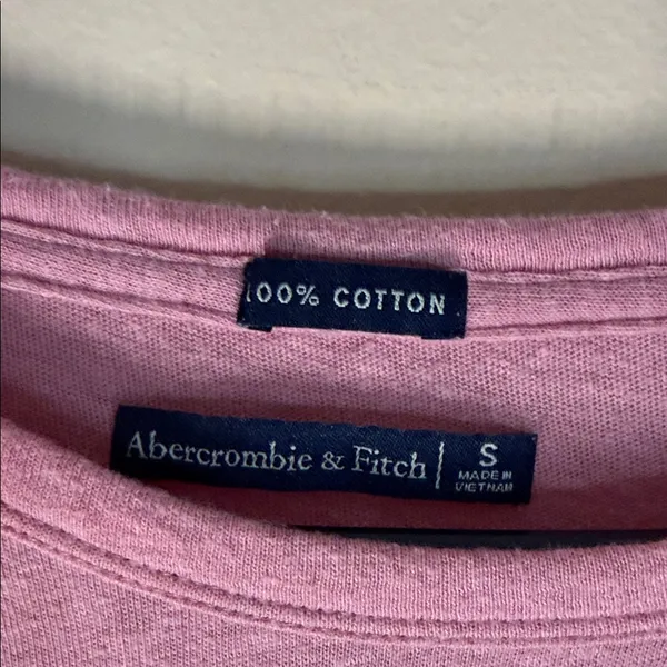 Abercrombie & Fitch Pink Crewneck T-Shirt - Image 2