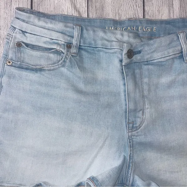 American Eagle Outfitters Curvy High Rise Shortie - Image 3