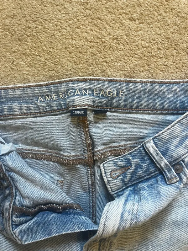 American Eagle jeans - Image 3