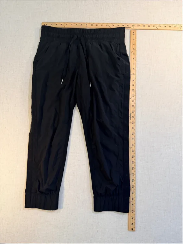 lululemon Tearaway Pant Women’s Size 8 Black Side Snap 25” Inseam - Image 4