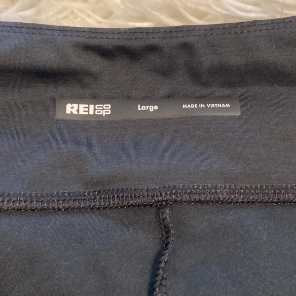 REI Co-op Wome pants size L excellent condition inseam 28” - Image 8
