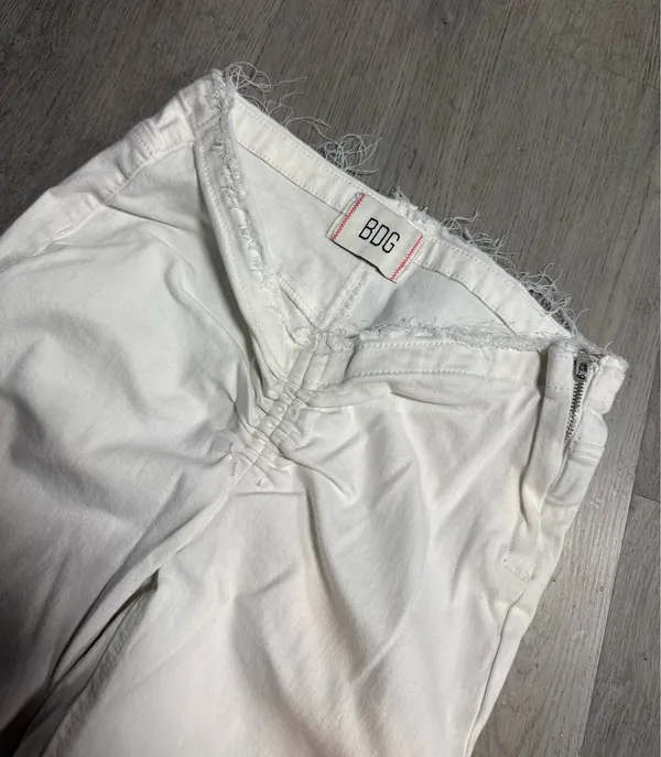 BDG ruched dipped v flare pants  - Image 5