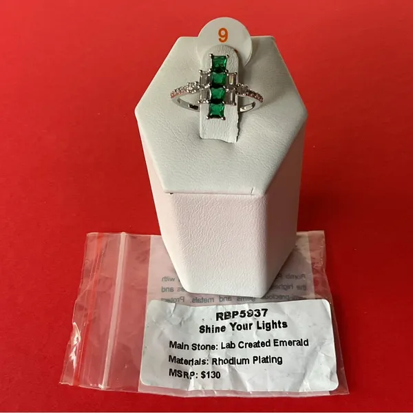 Bomb Party RBP5937 “Shine Your Lights” LC Emerald on Rhodium Size 6 Ring NWT - Image 3