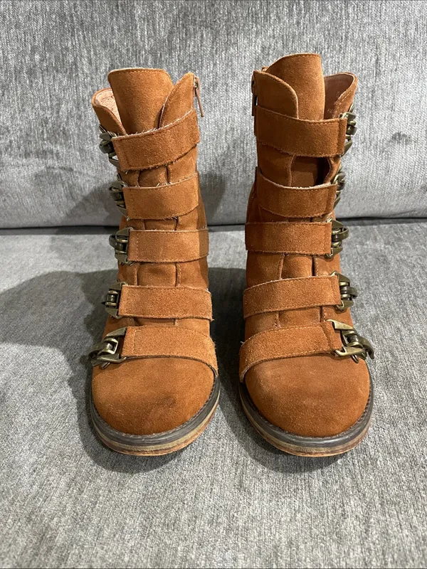 Jeffrey Campbell Climber Bootie Size 7.5 Brown Suede Ankle Bootie Brass Clips - Image 4