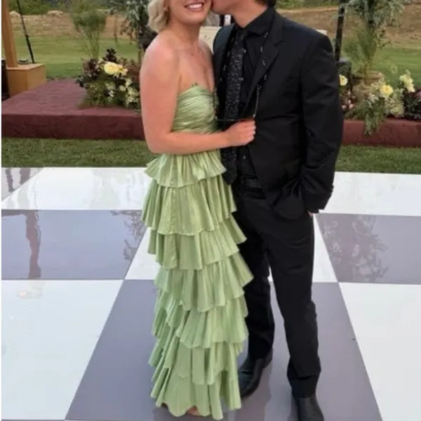 IEENA for MAC DUGGAL Green Pleated Tiered Ruffle Sweetheart Gown Dress size 10 - Image 5