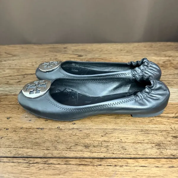 Tory Burch Black Leather Logo Reva Ballet Flats with Silver Emblem Discs - Image 3