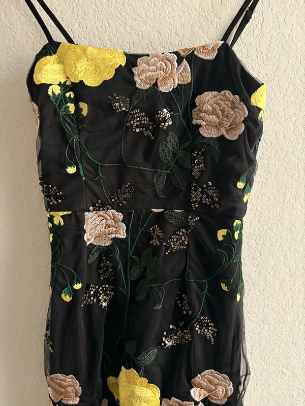 Lulu's Sz XS Rue Black Floral Embroidered Sequin Bodycon Mini Cocktail Dress - Image 2