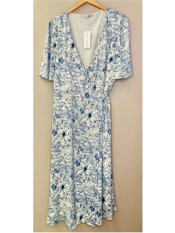 NWT Baltic Born Amelie Midi Wrap Dress Floral Blue and White Print Flowy - Image 4