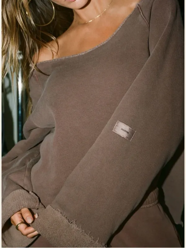 Joah Brown slouchy sweatshirt! - Image 3