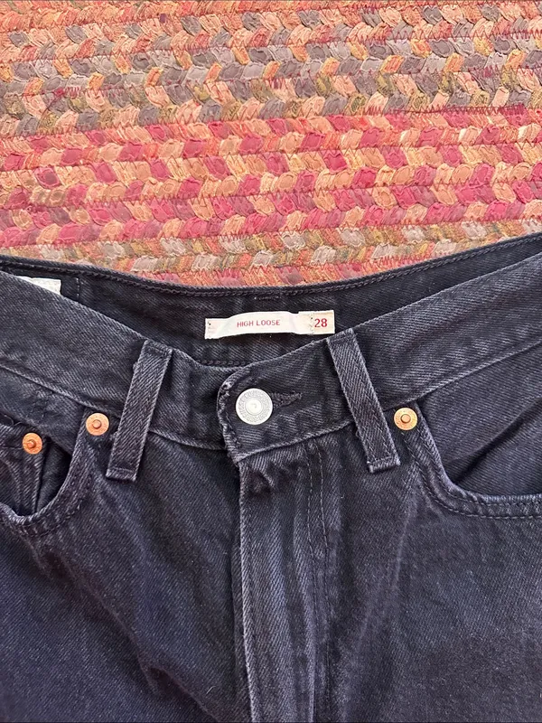 LEVIS Black High LOOSE Denim BERMUDA Shorts - Image 2