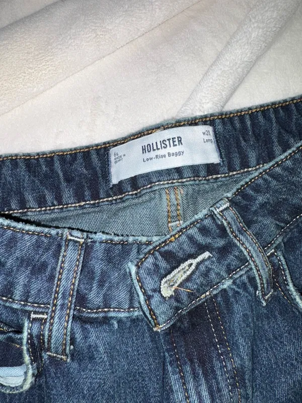 Hollister Low-Rise Jeans Baggy - Image 3