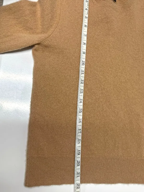 Quince Cashmere Crewneck Sweater - Image 11