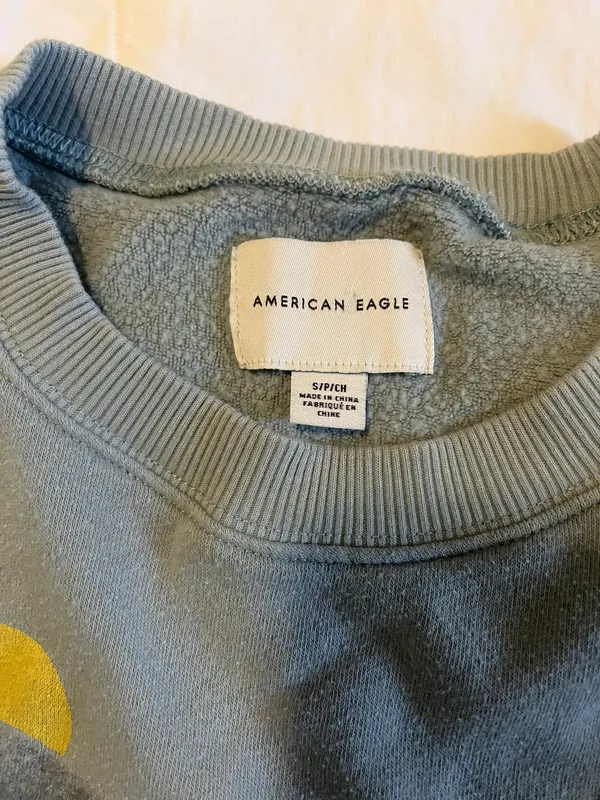 American Eagle Outfitters Cropped Sweatshirt - Image 2