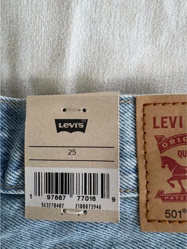 Levi’s jean shorts - Image 3